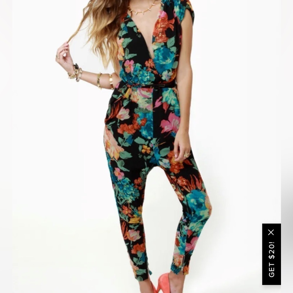 Gypsy Junkies X Lulu’s  Ziggy Disco Floral Print Draped Jumpsuit with Pockets S